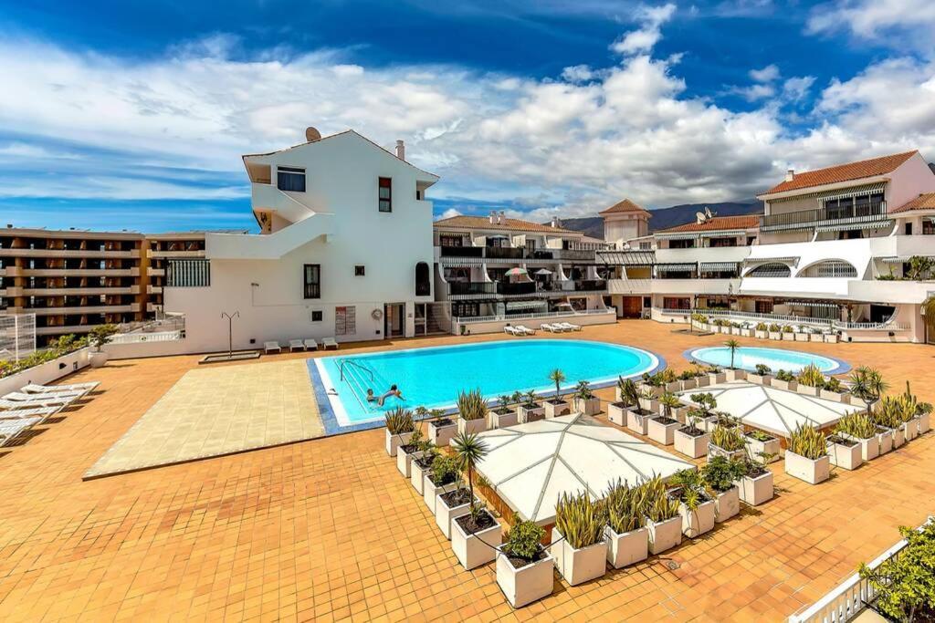 Modern Apartment In Parque Royal I, Playa Fanabe أذيخي المظهر الخارجي الصورة