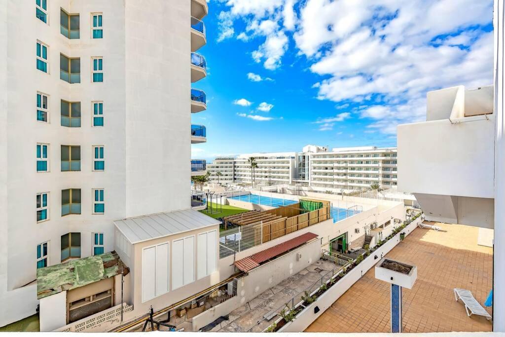 Modern Apartment In Parque Royal I, Playa Fanabe أذيخي المظهر الخارجي الصورة