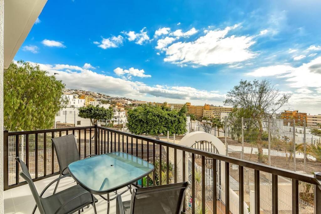 Modern Apartment In Parque Royal I, Playa Fanabe أذيخي المظهر الخارجي الصورة