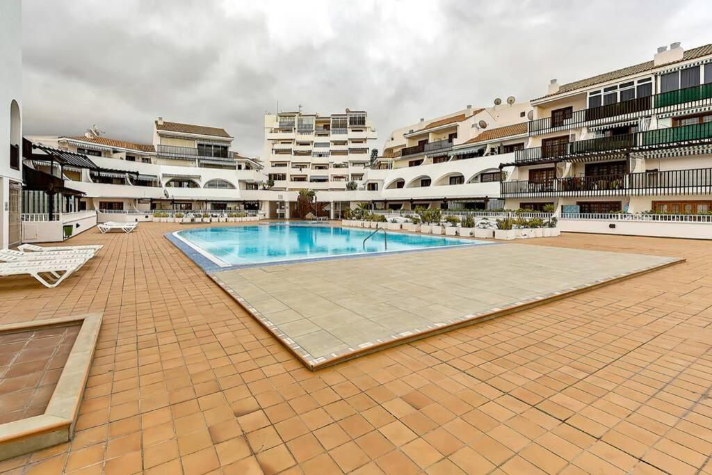 Modern Apartment In Parque Royal I, Playa Fanabe أذيخي المظهر الخارجي الصورة