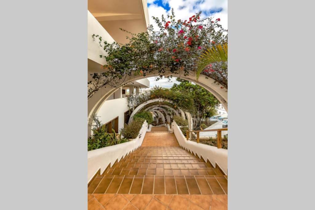 Modern Apartment In Parque Royal I, Playa Fanabe أذيخي المظهر الخارجي الصورة